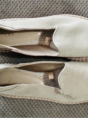 Zara NWT 8.5 39 EU Beige Tan Suede Slip-On Espadrilles